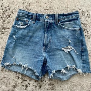 Abercrombie & Fitch high rise mom Shorts